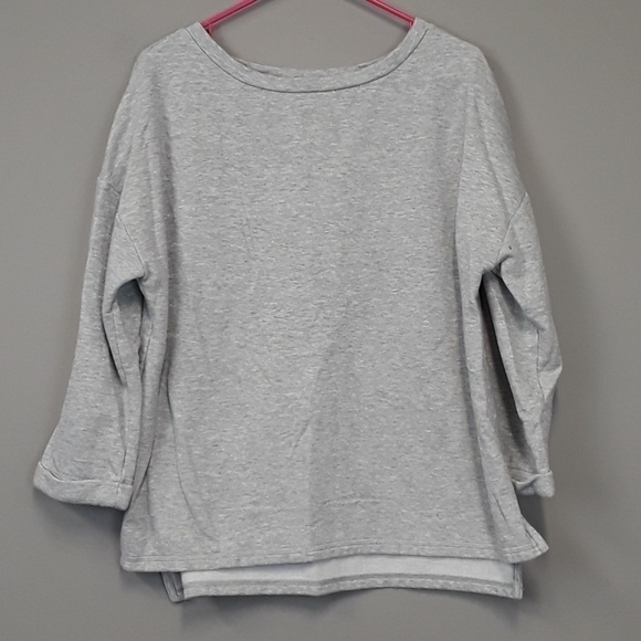 AVE & Viv Gray Metallic Stripe Plus Sz Sweatshirt - Picture 1 of 8